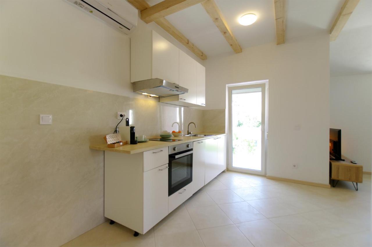 Apartmani Porat Sali Exteriör bild
